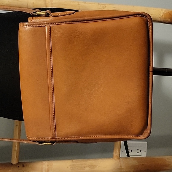 Vintage Coach SHELTON #0168- 313 Crossbody Bag - Picture 4 of 10